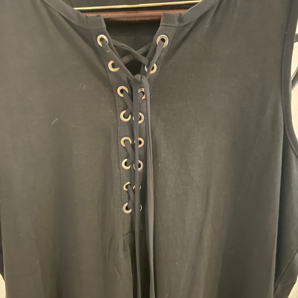 White House Black Market Top - Picture 3 of 5